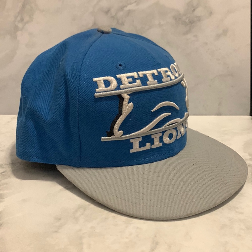 Detroit Lions Fitted Cap